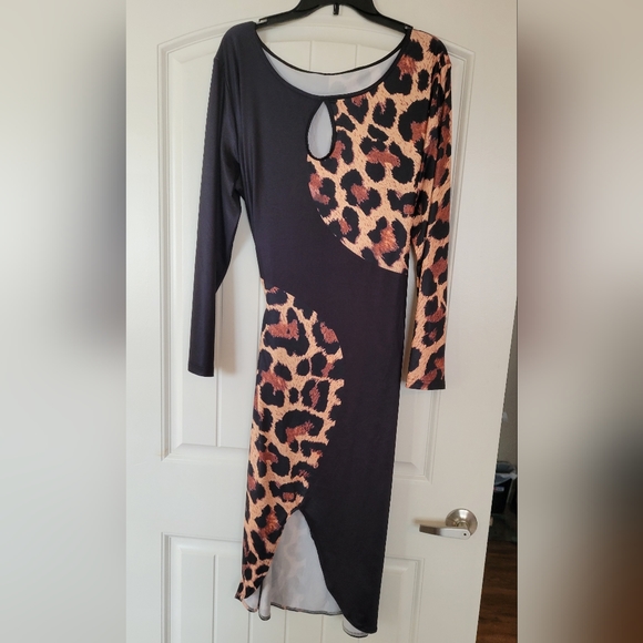 NWOT! Plus Size Elegant Dress,  Colorblock Leopard - Picture 3 of 5
